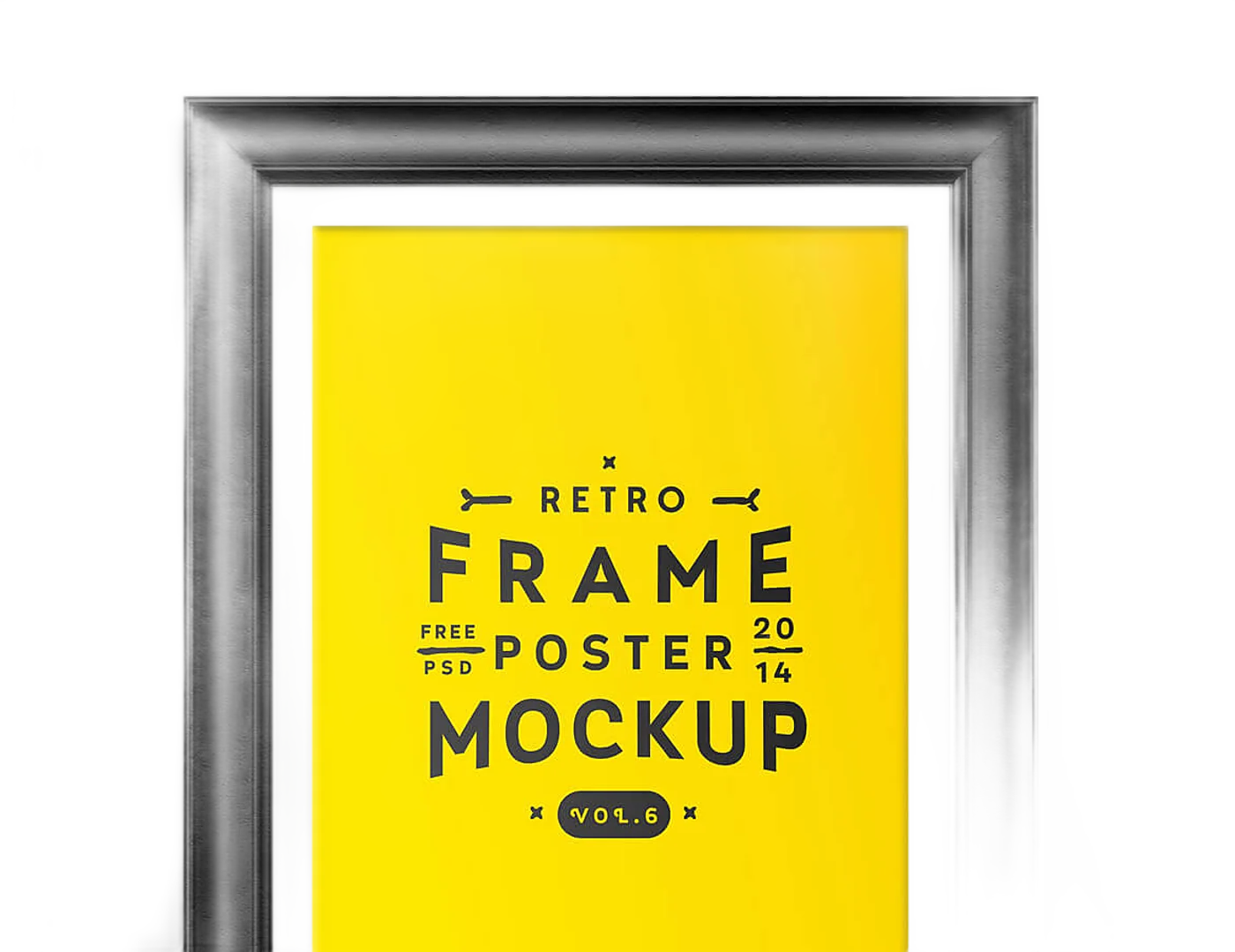 Un cadre noir accroché à un mur clair contient une affiche jaune portant le texte « Retro Frame Poster Mockup » en lettres sombres.